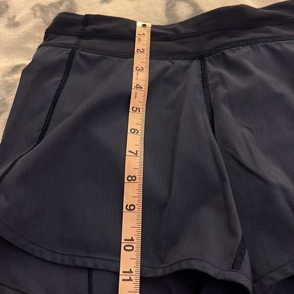 Ivivva workout shorts in dark navy. Size 14 - Picture 7 of 7